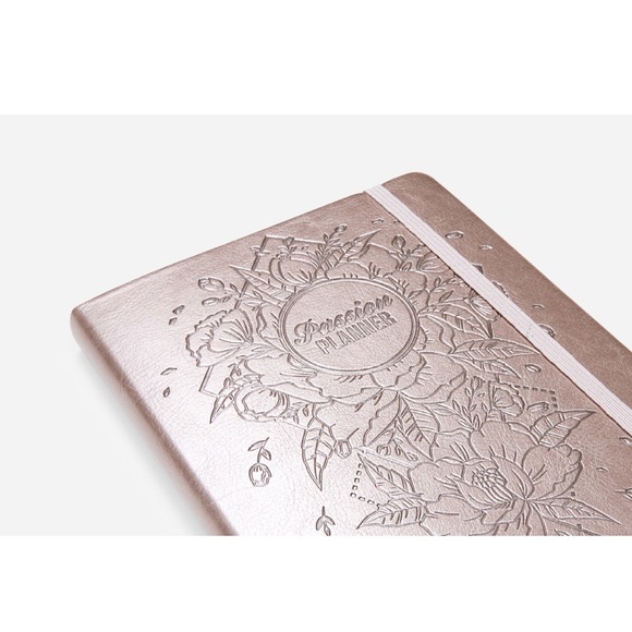 2021 -Weekly Sunday  2021: Large PASSION PLANNER - Picture 2 of 4